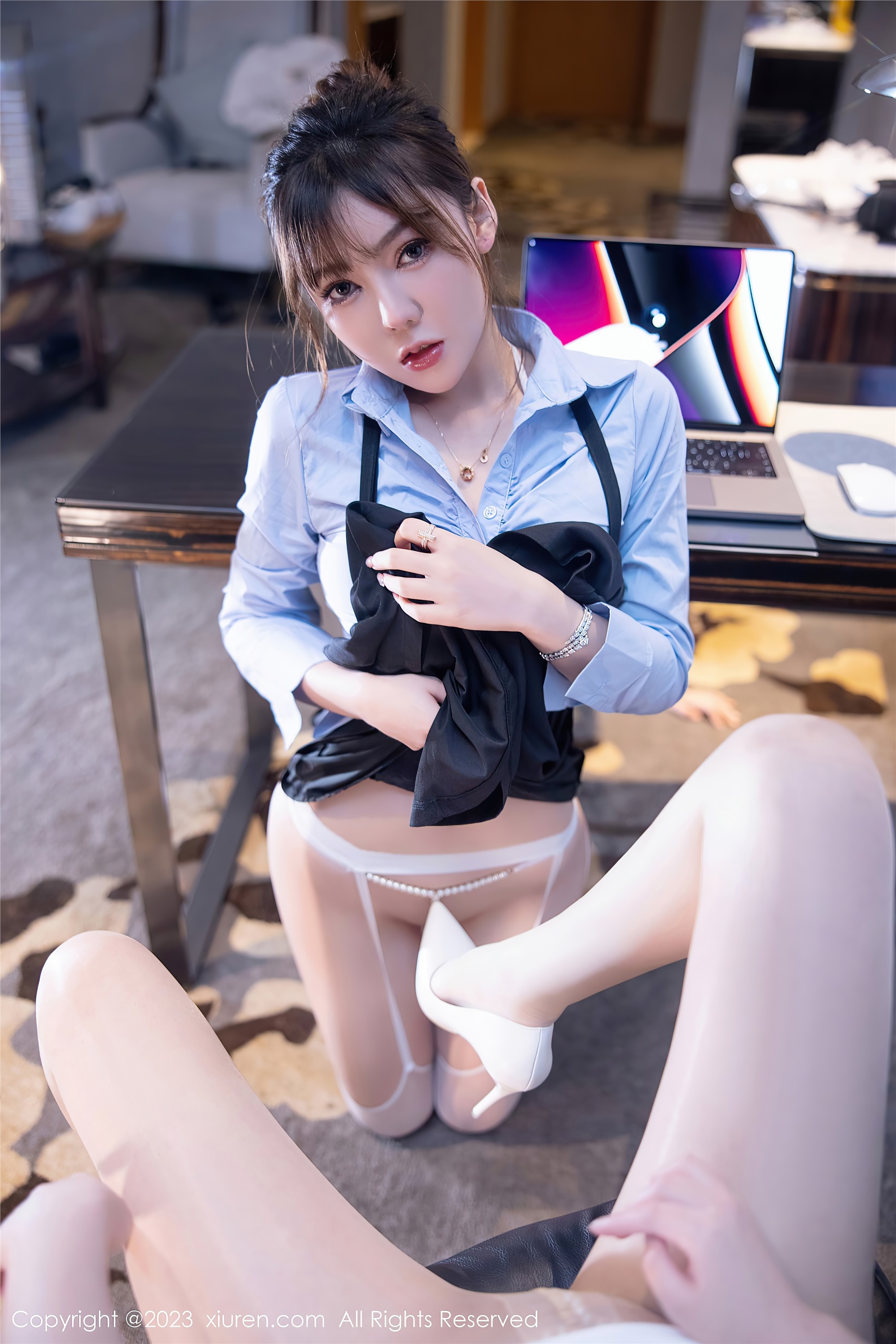 XiuRen秀人网  2023.04.27 NO.6645 Arude薇薇